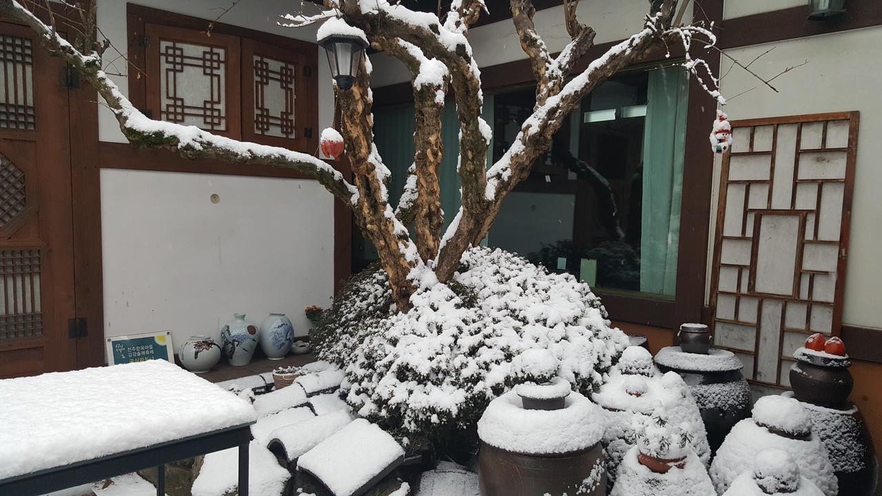 Inyeon Hanok Guesthouse Jeonju Exterior foto