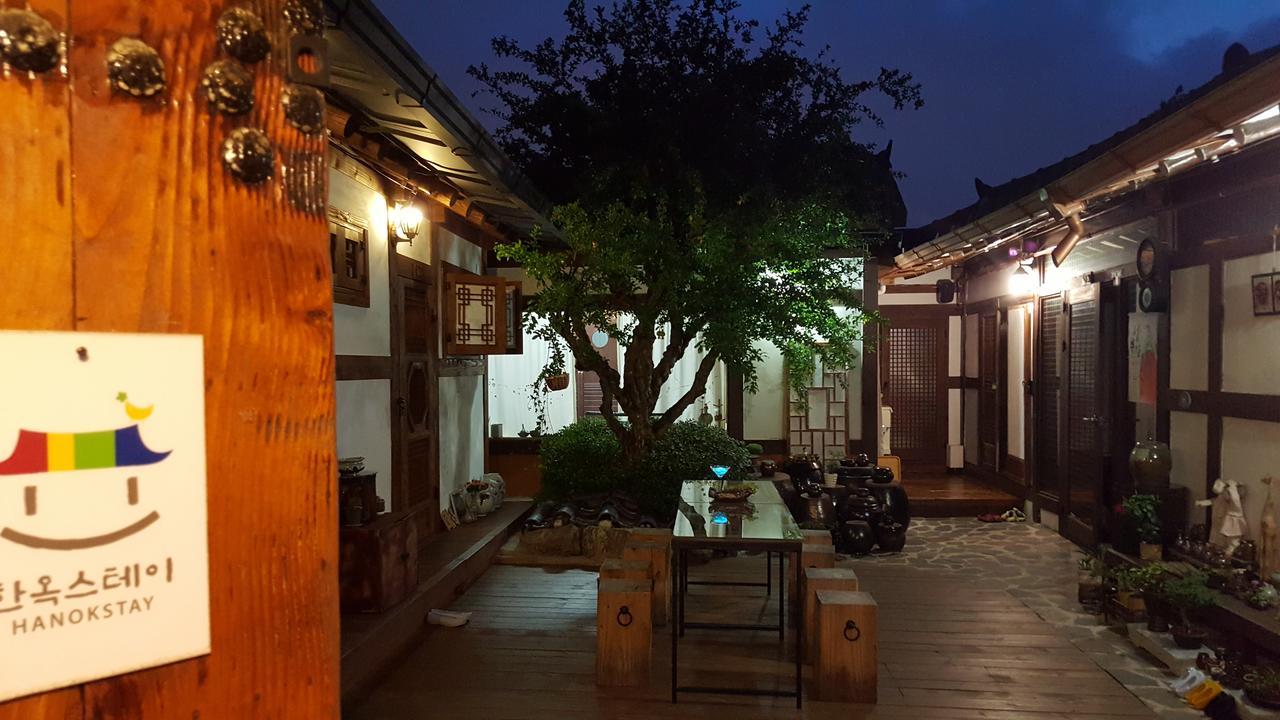 Inyeon Hanok Guesthouse Jeonju Exterior foto